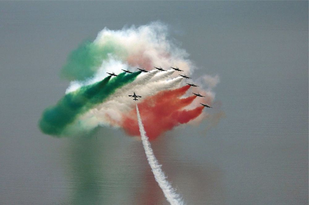 Jetakrobatene i Frecce Tricolori skal male himmelen over Bodø skal males grønn-hvit-rød i juni. 