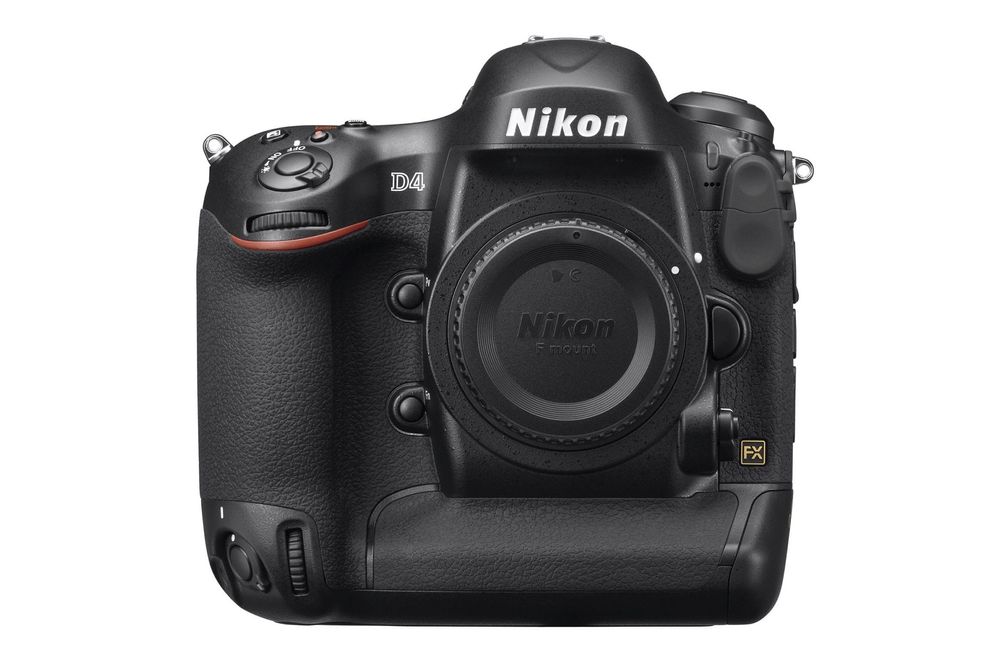 Nikons nye flaggskip D4 får 16,2 megapikslers sensor og bygges i magnesium. Lukkeren er en kompositt av kevlar og karbonfibre.
