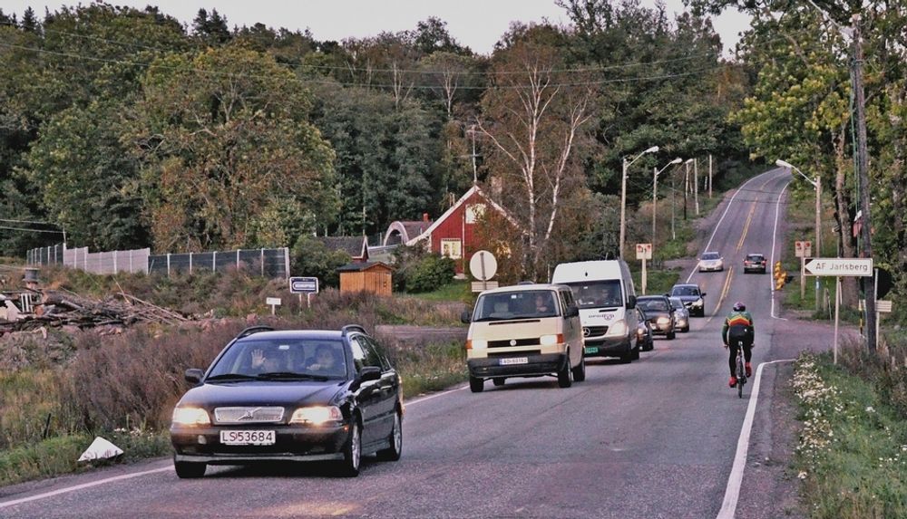 Tomsbakken på fylkesveg 35 nord for Tønsberg sentrum inngår i den driftskontrakten som OneCo Veidrift har gitt lavest anbud på.