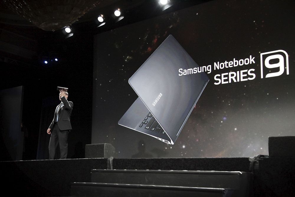 LETTERE: Samsungs 9 Series blir både tynnere og lettere. Nå veier den bare skarve 1,1 kilo.