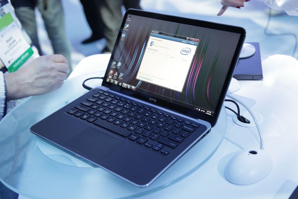 Dell lanserte også sin ultrabook - XPS 13. Den får gorillaglass og passer i et kabinett som er 15 prosent mindre enn konkurrentene, selv med like stor skjerm.