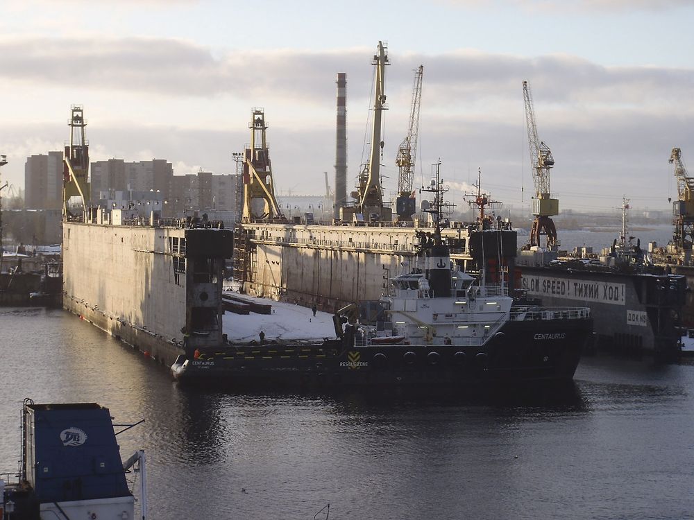 STØRRELSE: Flytedokken Kleven Maritime har kjøpt fra Russland er nær 170 meter lang og 40 meter bred. Den kan ta skip på inntil 28 meters bredde, og har en løfteevne på 15.000 tonn.