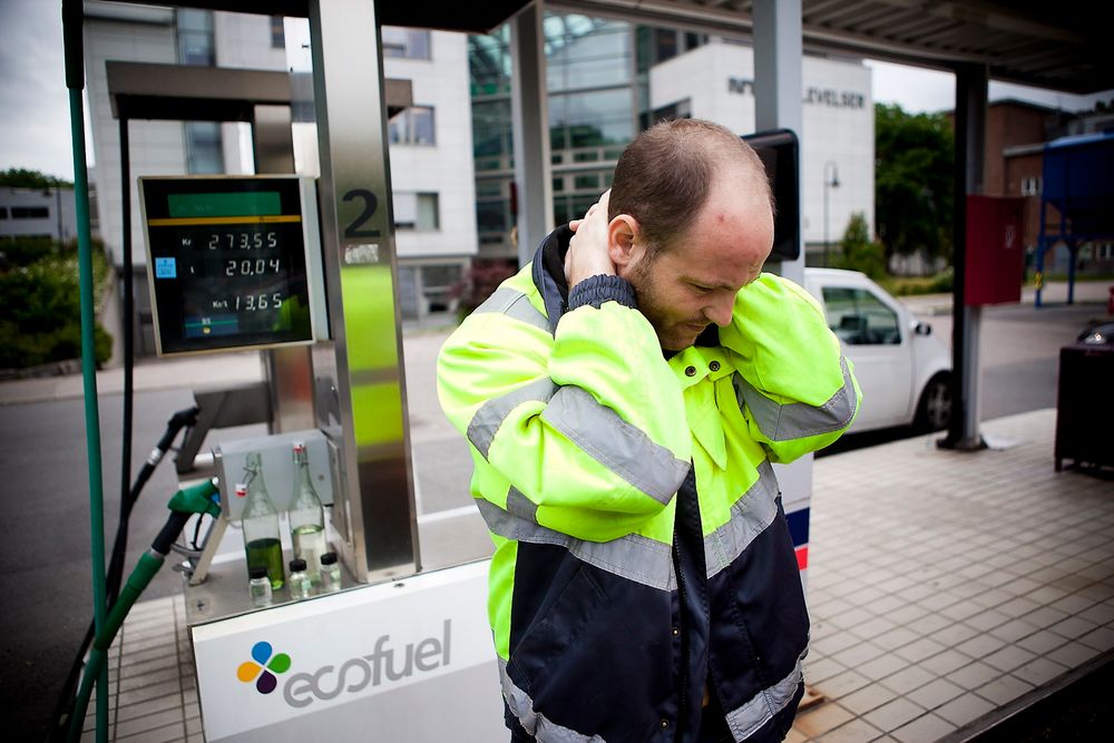 Ecofuel-gründer Marcus Rolandsen ved pumpene på Marienlyst for fire år siden.