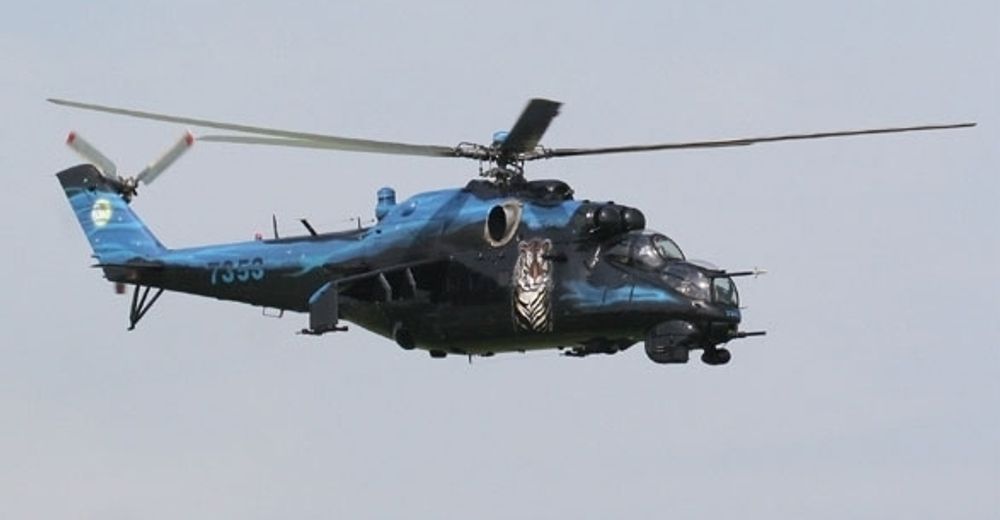 TIL ØRLAND: Tigerdekorert Mi-24 Hind.