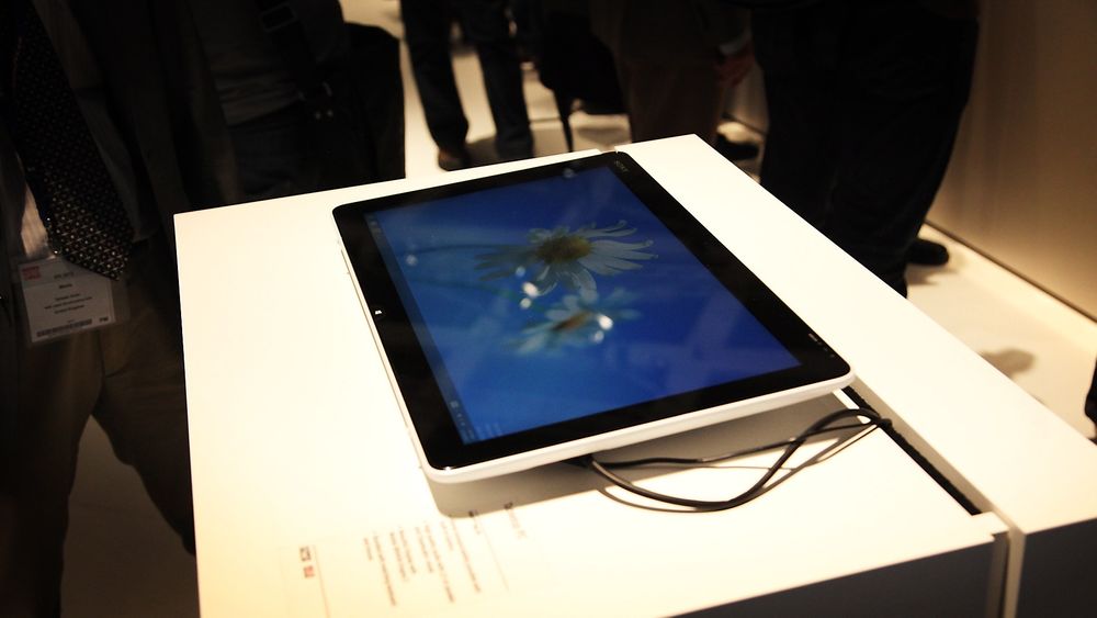 Sony Tap 20 har 20-tommers skjerm, innebygget batteri og kan legges helt flatt. 