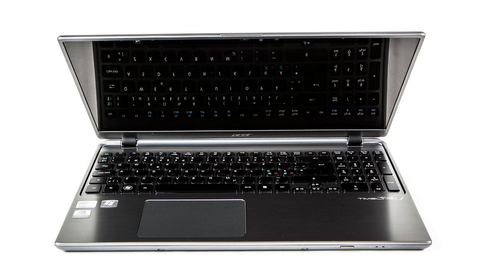 Acer Aspire M5 har knallbra batterilevetid, god ytelse og en relativt smekker design. Det gir en god totalpakke. 