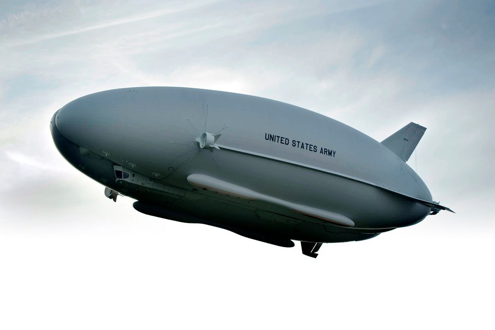 OVERVÅKER: Luftskip ble brukt første gang under første verdenskrig. Nå får de militær anvendelse igjen. alle Foto: Jim Kendall