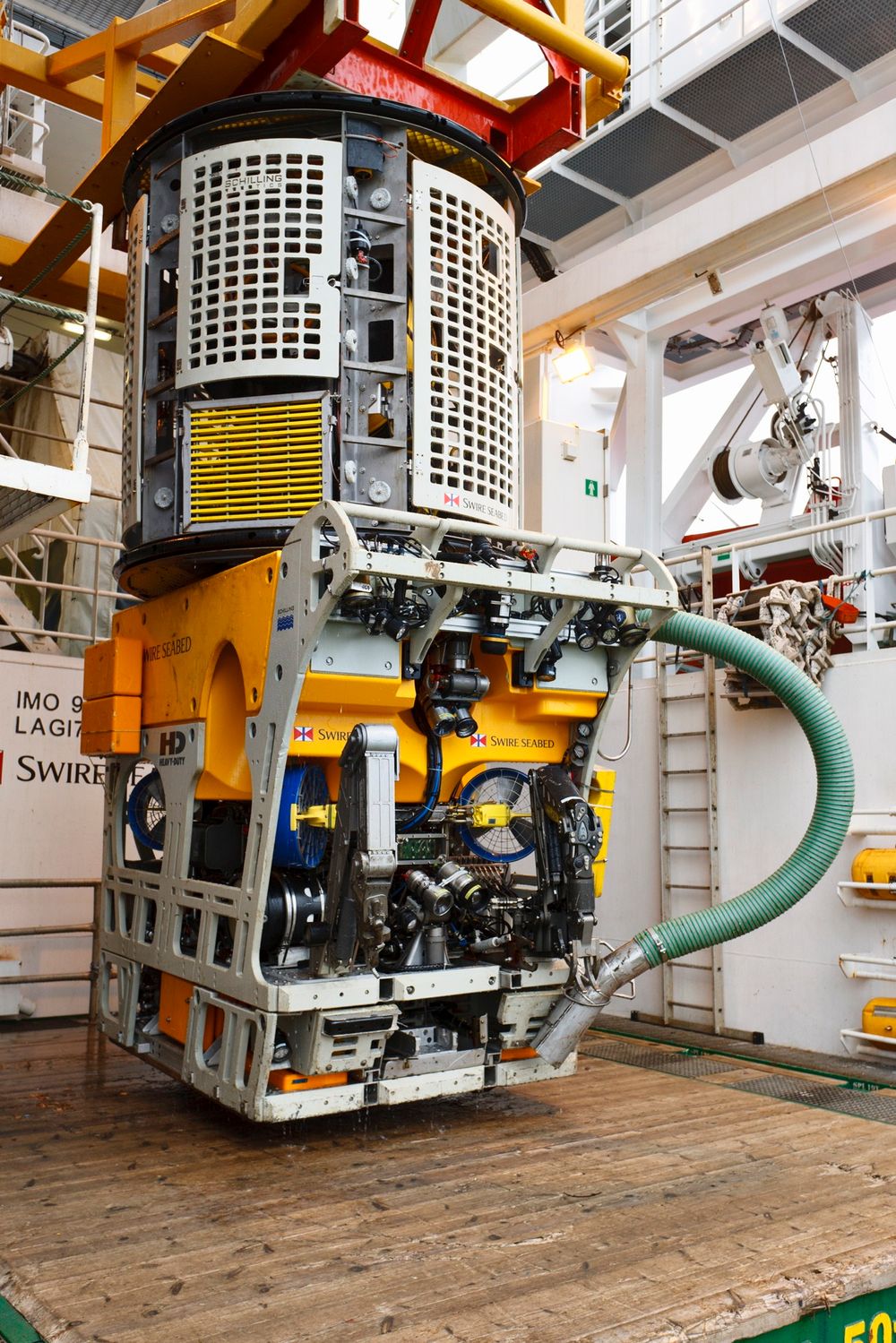 ROV: En Schilling HD 5000m  RO Vom bord på Seabed Worker.  