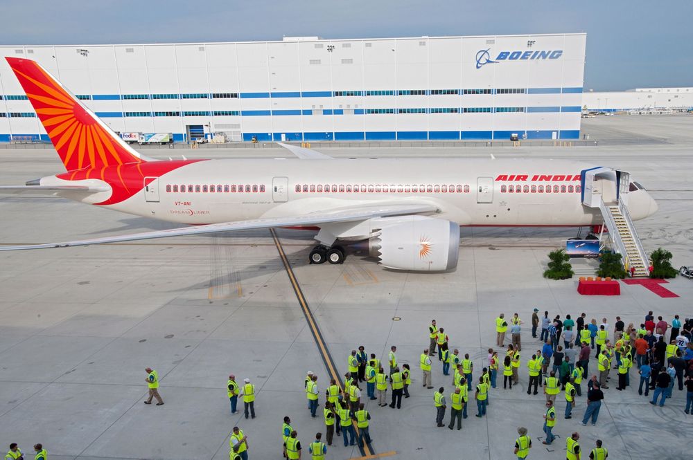 Air India mottok sin første Boeing 787 mandag. Dette var den første Charleston-bygde dreamlineren. Fabrikken skal øke produksjonskapasiteten til tre fly i måneden om et drøyt år.