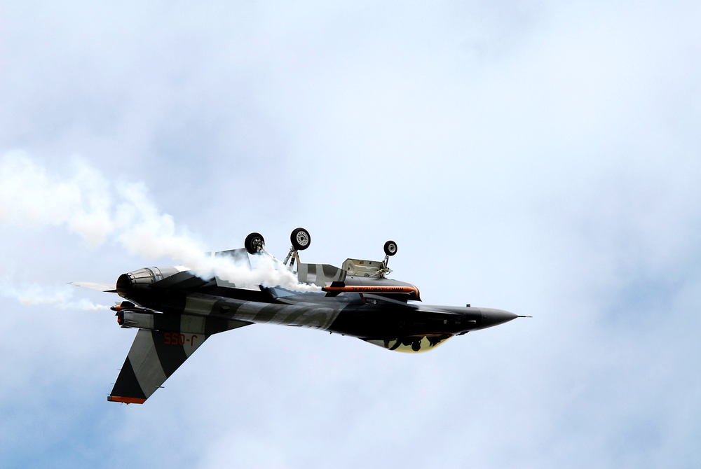 Det blir oppvisning med F-16 med kamera om bord på Kjevik lørdag. (Dette flyet er nederlandsk). 