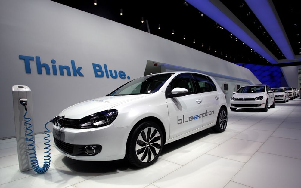 VW Golf blue-e-motion skal, som så mange elbiler, testes ut i mindre omfang i år. En elektrisk Golf i ordinært salg kan komme i 2013.