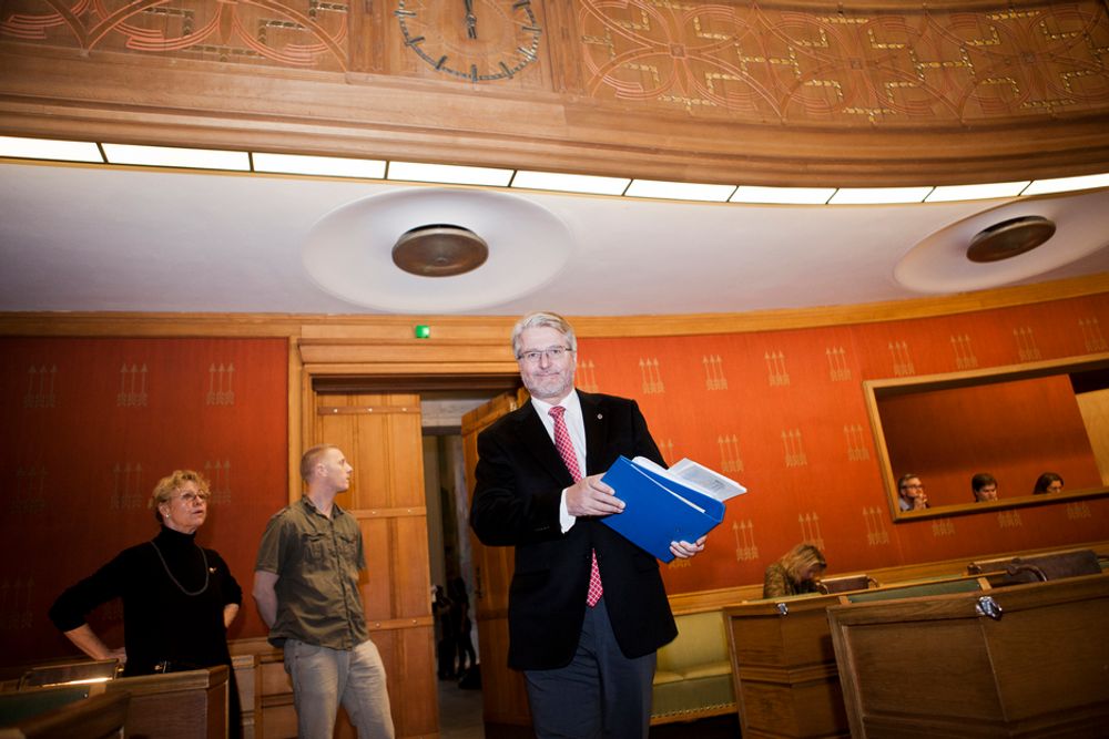 ORDFØRER: Fabian Stang ledet debatten i Oslo bystyre med sedvanlig glimt i øyet.