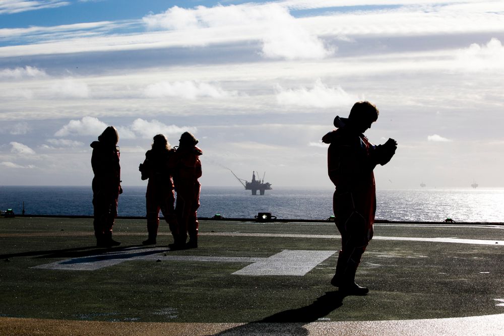 Helikopterdekket på Statfjord A er et utmerket venterom når helikopteret er forsinket.