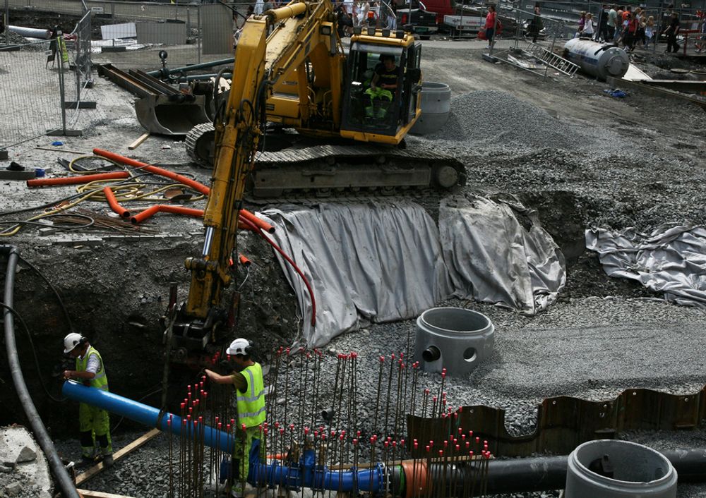 FORSKNING: Lærestedene overlater temaet byggefeil til byggenæringen, ifølge rapporten.