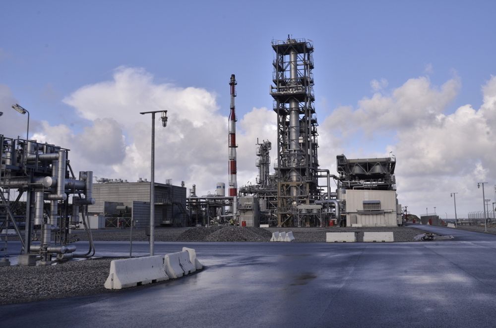 STILLEGÅENDE: Selv på en avstand på under 100 meter er LNG-fabrikken i Risavika tilnærmet lik støyfri. Den slipper heller ikke ut gass, og er luktfri. Det er viktig siden fabrikken kun ligger en kilometer unna bebyggelsen i Tananger.