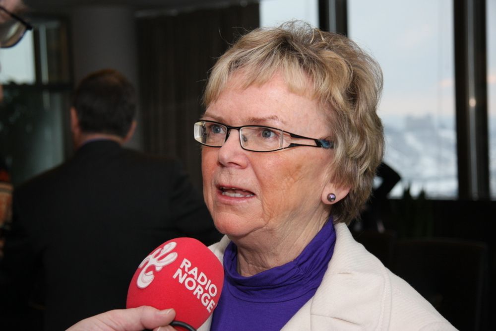 Samferdselsminister Magnhild Meltveit Kleppa søker om å overføre noe av fjorårets ubrukte samferdselsmidler til 2011-budsjettet.