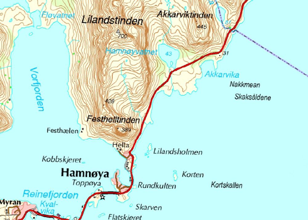 Hamnøytunnelen skal gå mellom Hamnøya nederst på kartet og Akkarvika.
Ill.: Statens vegvesen