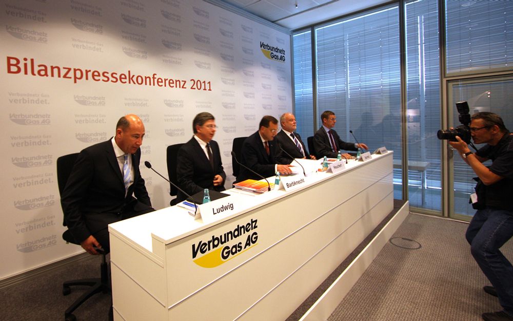 SKUFFENDE: Ledelsen i VNG fikk mange kritiske spørsmål fra tyske journalister etter det skuffende årsresultatet.