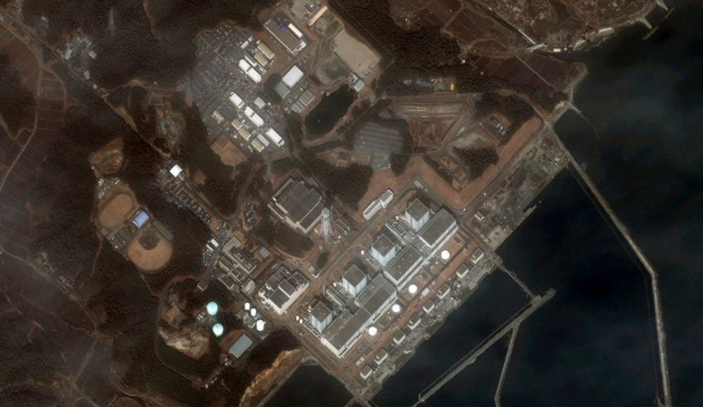 Satellittfoto av det jordskjelvrammede kraftverket Fukushima-Daiichi.