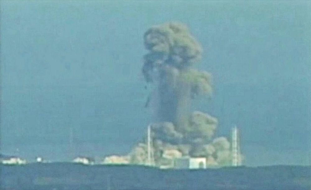 UTEN VANN: Den siste melding fra kjernekraftverket Fukushima-Daiichii er at vannpumpene i reaktor to har sviktet. Alt kjølevannet i reaktoren var en stund borte slik at brenselsstavene har vært fullstendig avdekket.