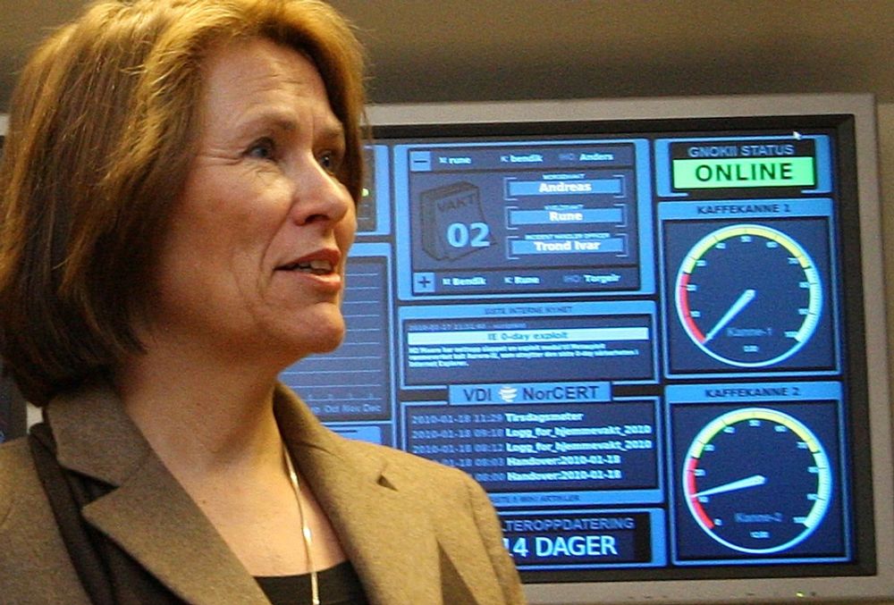 STYRKE: Forsvarsminister Grete Faremo vurderer å styrke virksomheten til Norcert.