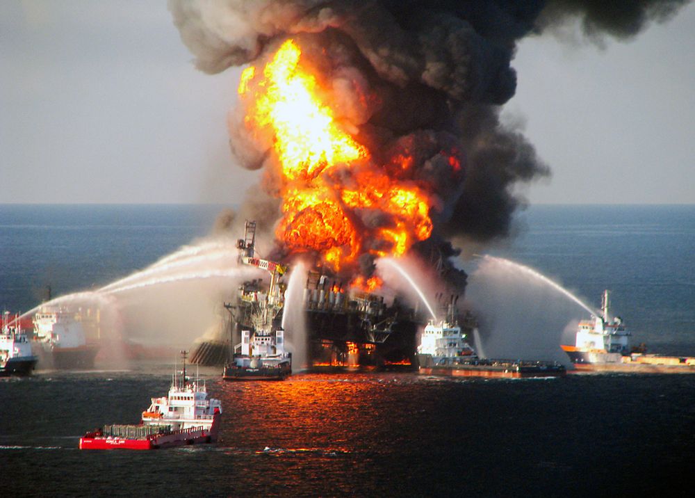 BP hadde en utblåsning også 18 måneder før Deepwater Horizon-ulykken i Mexicogolfen, som er vist på bildet.