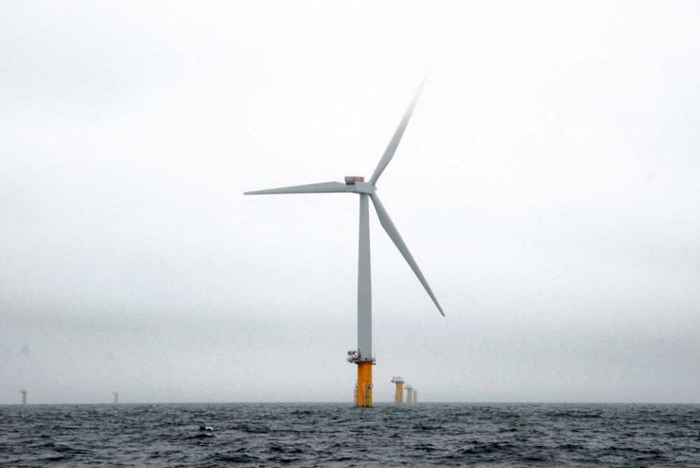 UTFORDRES: Høye bølger og voldsom vind hindrer installasjon av flere vindturbiner på Sheringham Shoal.