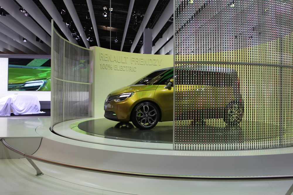 Renault lanserte sitt nye elvarebilkonsept Frendzy.