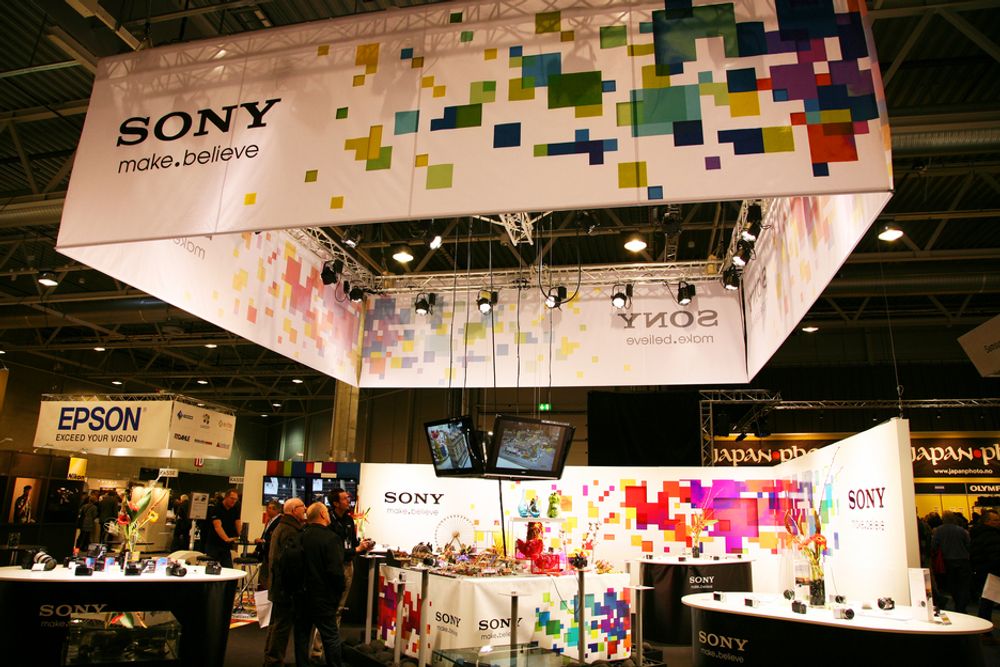 Sony har alltid fargerike og kreative utstillinger på slike messer, og denne messa er ikke et unntak.