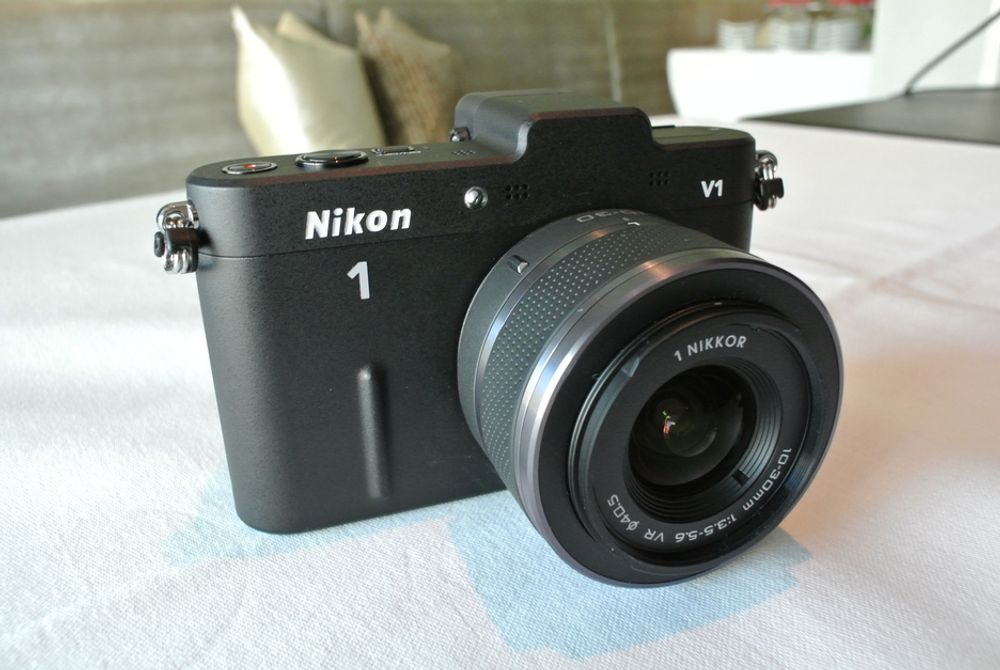 Nikon lanserer to speilløse hybridkameraer. Dette uredigerte (dog komprimerte) bildet er tatt med Nikon1-V1, og viser samme kamera.