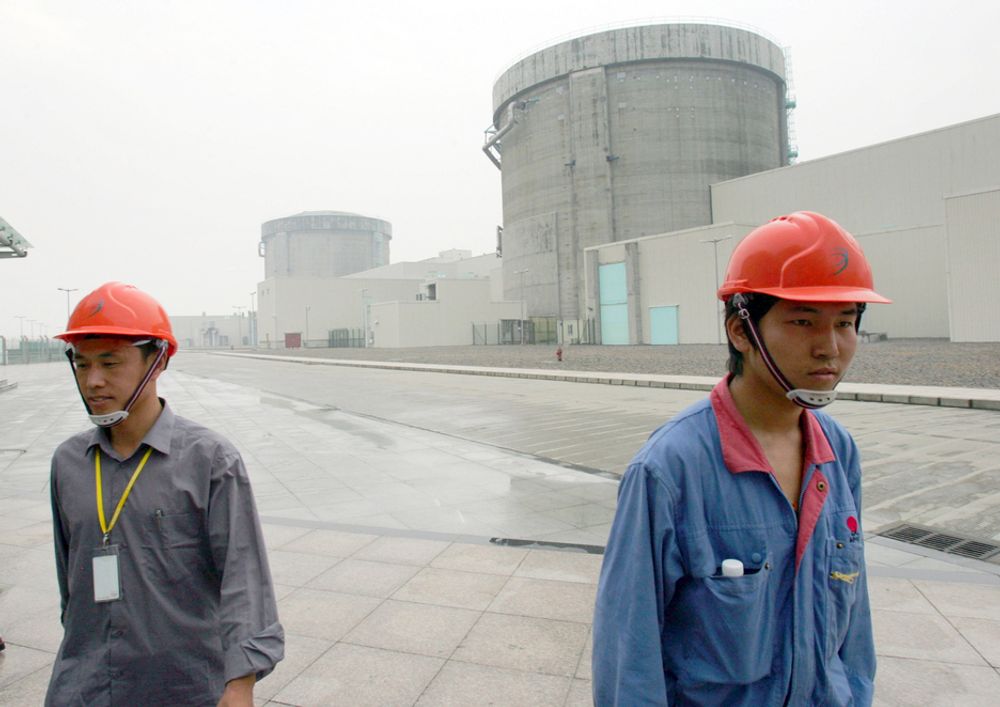 NERVØSE? Kina varsler en grundig gjennomgang av landets atomkraftverk, som dette i Qinshan i Zhejiang-provinsen, og legger planene om bygging av nye anlegg på is.