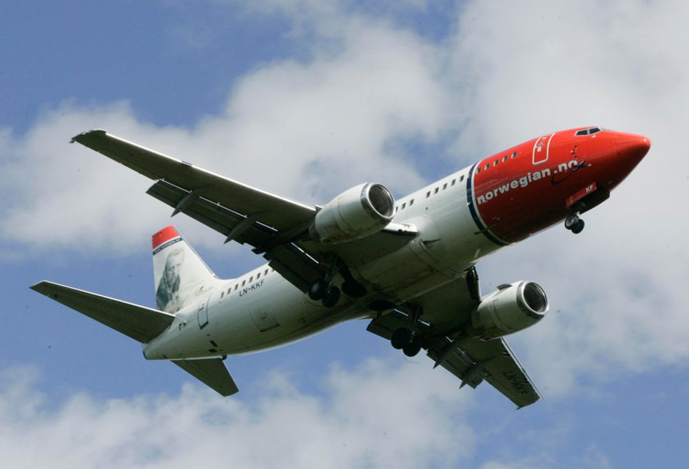 Om bord i Norwegians nye Boeing 737-800 vil det snart være mulig å surfe på nettet via en satellittbasert løsning fra amerikanske Row 44.