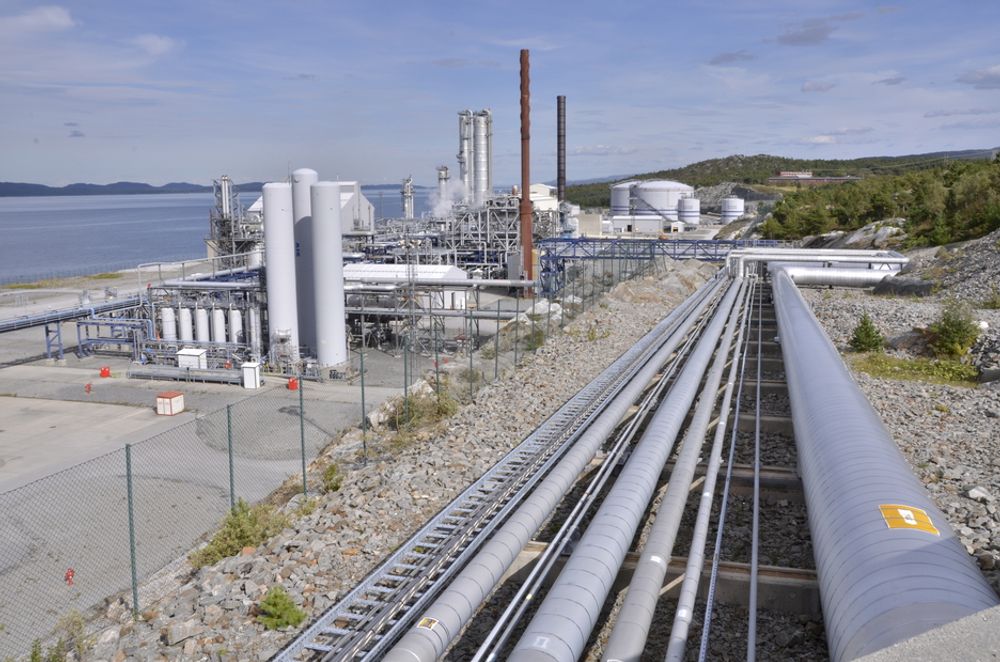 SNART JUBILEUM: I desember er det 15 år siden gassen begynte å strømme inn i Statoils metanolfabrikk.