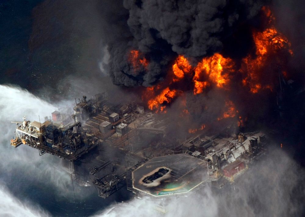 KATASTROFE: Riggen Deepwater Horizon eksploderte i april i fjor.
