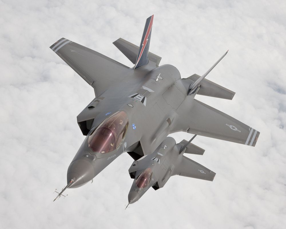 F-35 Lightning II produseres av Lockheed Martin.