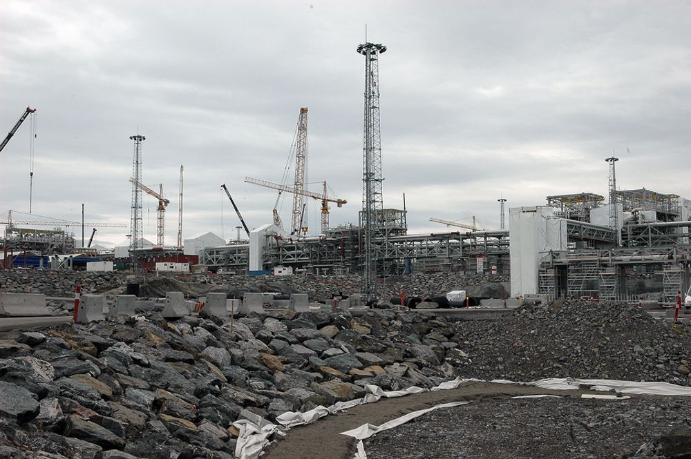 UTE: Mandag denne uka eksploderte et turbinrom ved Statnetts reservekraftverk på Nyhamna i Møre og Romsdal.