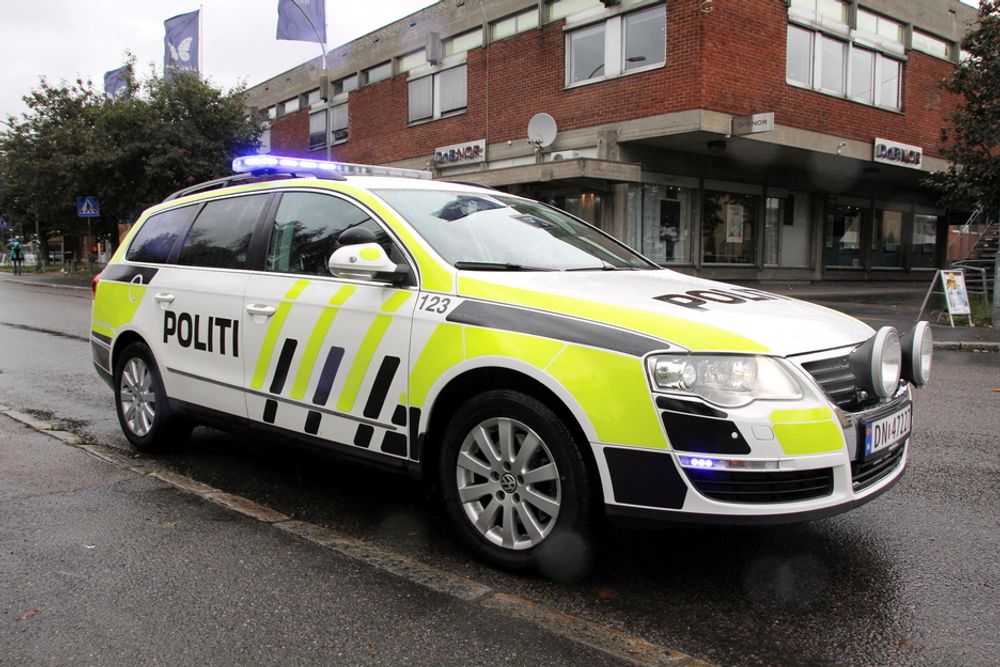 Politiet har valgt Volkswagen Passat med firehjulstrekk og automatgir som ny patruljebil. På bildet ser vi en ny, foreløpig design på de nye bilene.