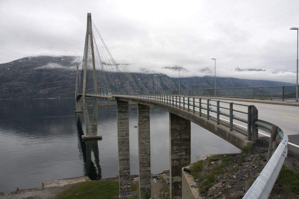 Helgelandsbrua er Norges vakreste bro, ifølge Teknisk Ukeblads lesere.
