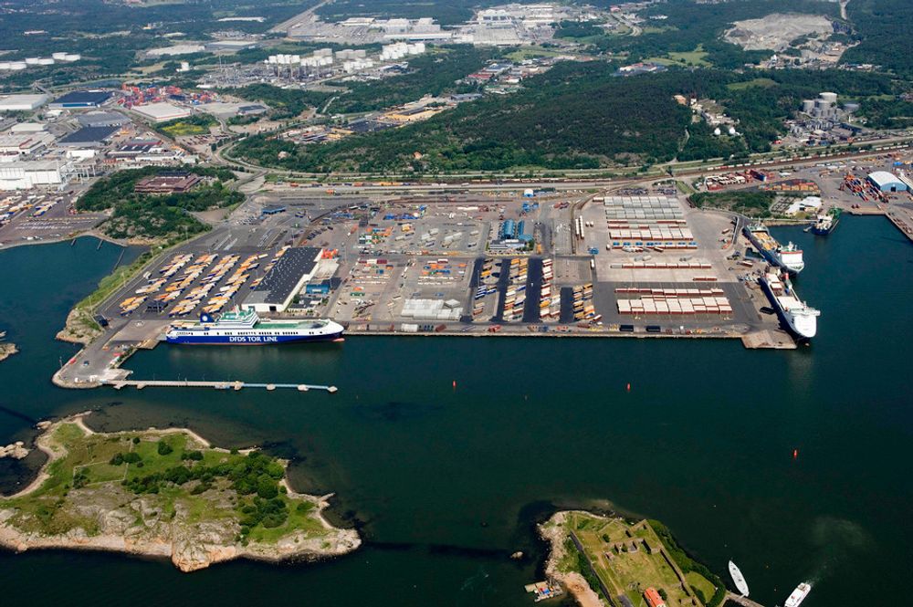 STRØMMER TIL: Ro-ro-havnen i Göteborg har utstyr og anlegg klart. Skipene som anløper kan få landstrøm.