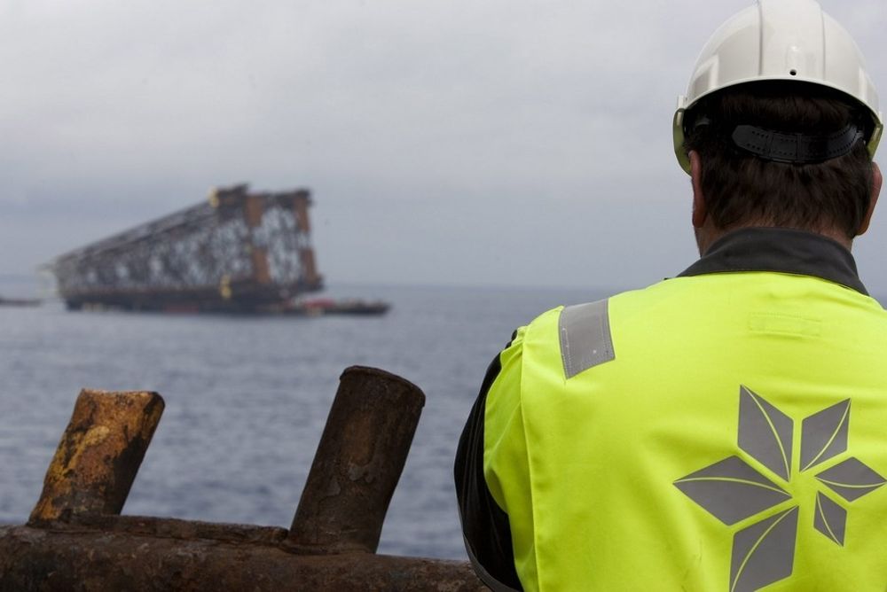 Hver oljearbeider skal ha egen lugar, sier Petroleumstilsynet. Statoil vil ha mulighet for at ansatte med ulik arbeidstid kan dele på lugarene.
