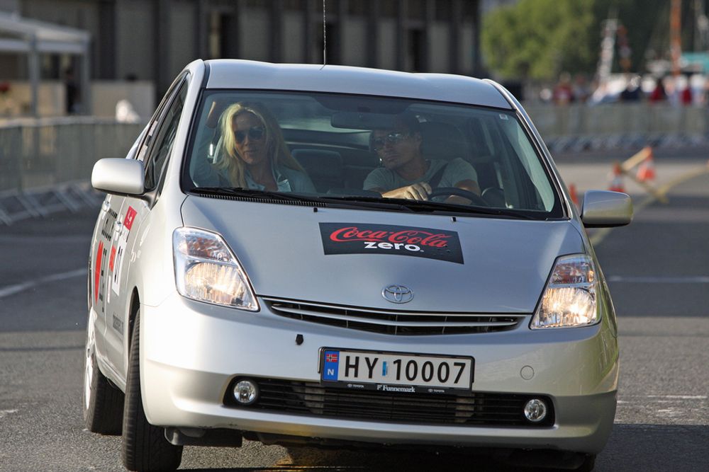 Petter og Gunhild Stordalen kjørte Choice-lagets Toyota Prius H2.