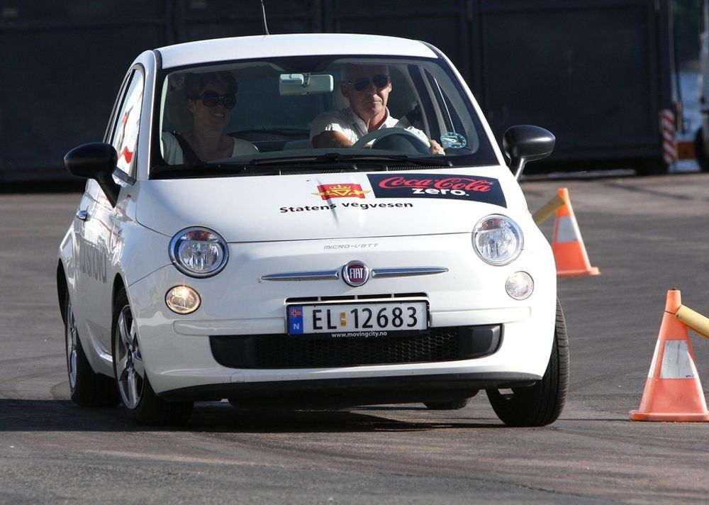 Transnova tok det meget pent og pyntelig med sin elektriske Fiat 500.