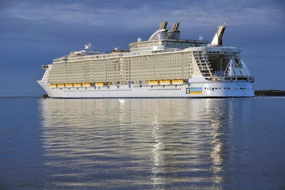 SØSTER: Her er søsterskipet til det miljønominerte Allure of the Seas.  Miljøavtrykket til hver passasjer er lavere fra det 360 meter lange og 47 meter brede skipet enn andre, mindre cruiseskip.