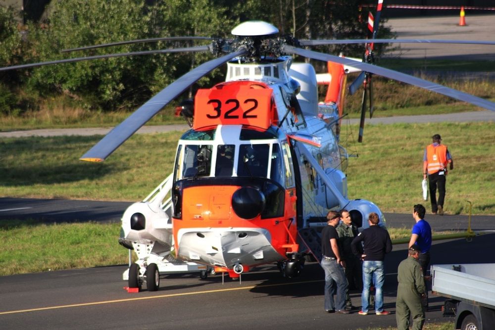 Sea King kan plukke opp inntil 13 nødstedte 150 nautiske mil utenfor grunnlinjen. Kravet til etterkommeren blir å unnsette 20 mennesker like langt unna basen.