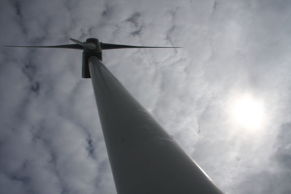 VANSKELIG: Nettselskapene etterlyser bedre  værmeldinger, for å kunne forbedre kvaliteten på prognosene for vindkraftproduksjon