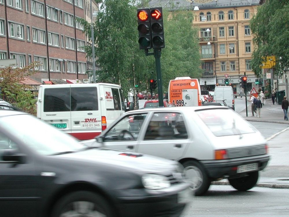 TRAFIKKSIKKERHET: Ulykkesstatistikken vil gå ned med nyere bilpark mener Sintef-forsker.