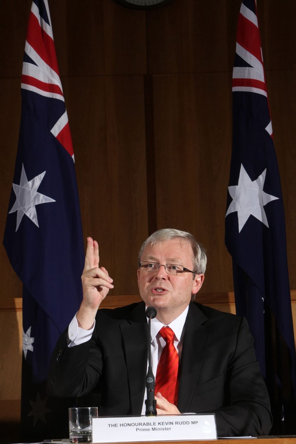 Regjeringen i Australia vil vente med å innføre kvotehandel til etter Kyotoprotokollens utløp i 2012, ifølge statsminister Kevin Rudd.