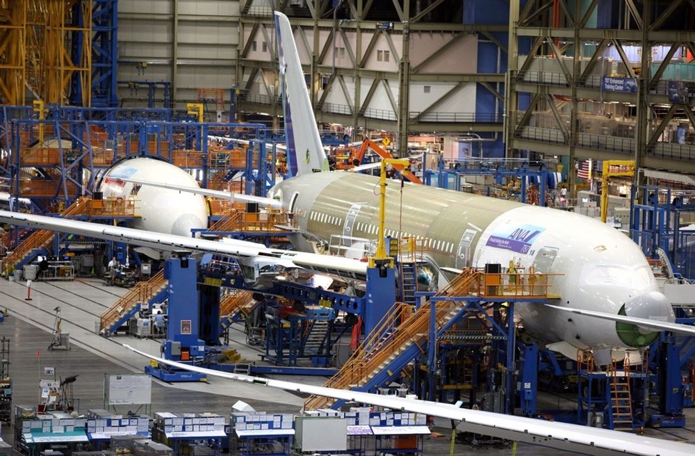 Her er ANAs niende 787 under produksjon i Everett.