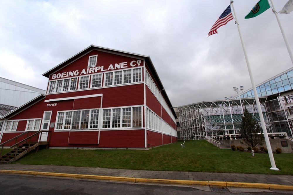 Den originale fabrikkbygningen til Boeing, en ombygd låve fra 1917, er tatt vare på og fraktet til Boeing Field.