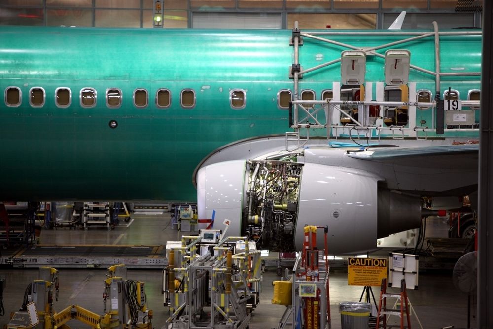 De to motorene utgjør om lag en tredel av totalkostnaden for et Boeing 737.
